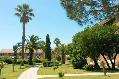 Spacious Family Stay Near the Beach