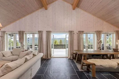 11 Personen Ferienhaus in Fåvang-By Traum