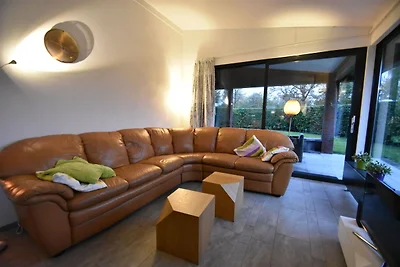 Villa in Kamperland mit Garten