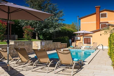 Casa Parenzana mit Pool