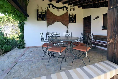 Cottage a Fuentes de Cesna con piscina