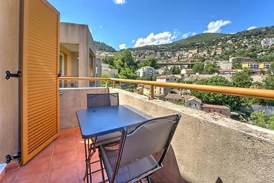Sonnige Ferienwohnung in Grasse für 4...