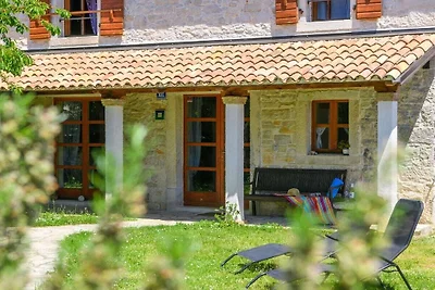 Ferienhaus in Rakalj mit Schwimmbecken