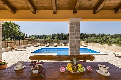 Villa in Vrsar mit Schwimmbecken