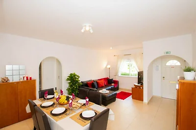 Oasis Park Apartment mit Gemeinschaftspool