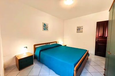 Apartment mit Pool und privatem Parkplatz