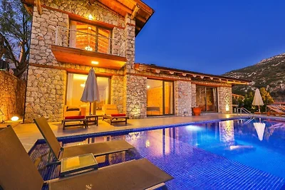 Finca in Kalkan mit Schwimmbecken