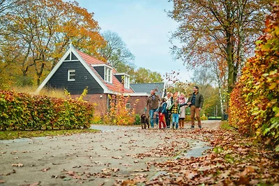 Luxuriöses Ferienhaus in einem Ferienpark, an...