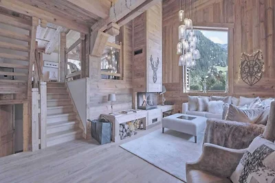 Uitzonderlijk chalet met zwembad en aircondit...