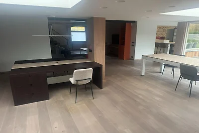 Ferienhaus mit Pool und großem Garten