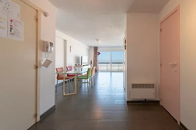 Schöne Wohnung mit Terrasse und Meerblick
