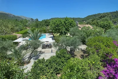 Villa in Pollensa mit Schwimmbecken