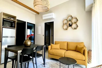 Casa vacanze ad Aveyron con spa e piscina