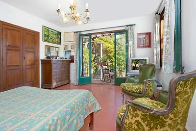 Villa mit 4 Schlafzimmern für 7 Personen