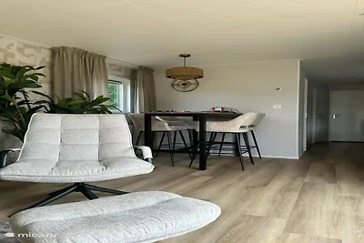 Chalet de Blauwe Regen met Zonneterras