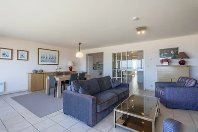 Angenehme Wohnung direkt am Meer mit Terrasse