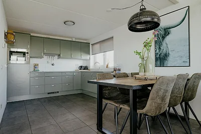 Haus am Uitgeestermeer mit Garten