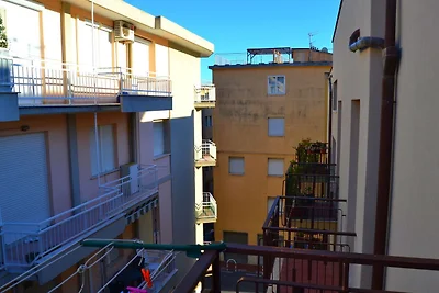 Spazioso appartamento vicino al mare in...