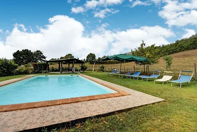 Moderne Villa in Radicofani mit Pool