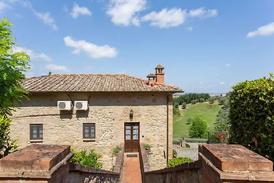 Großzügiges Ferienhaus in Volterra mit Pool