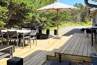 Luxuriöses Poolhaus in Strandnähe
