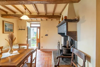 Storica casa vacanze ai piedi degli Appennini