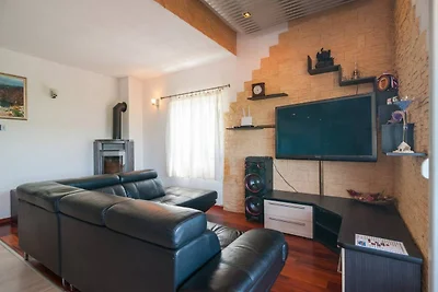 Villa Homeland - Five-Bedroom Home