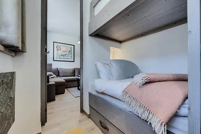 Komplett renovierte Wohnung am Fuße der...