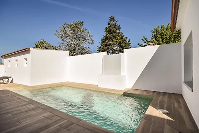 Modernes Ferienhaus mit privatem Pool