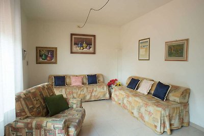 Apartment in San Donato in Poggio mit...