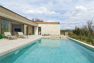 Villa in Buzet mit Sauna und Barbecue