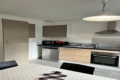 Renovierte Wohnung im Zentrum von Sedan