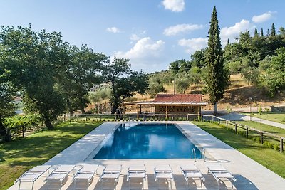 Geräumige Villa mit Pool in Castiglion Fioren...
