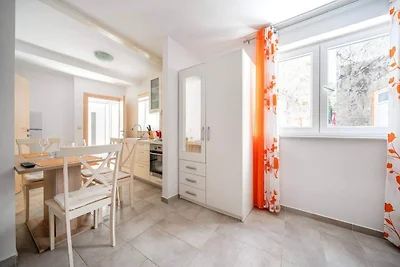 Monolocale a Vodice vicino Spiaggia Male...