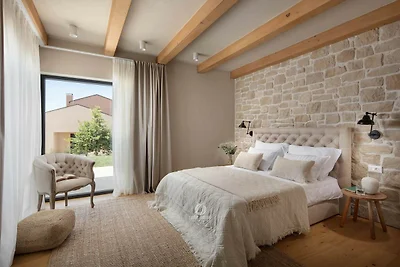 Luxusvilla mit beheiztem Infinity-Pool und...
