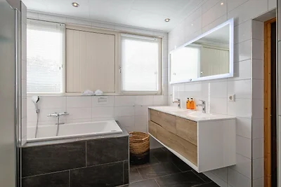 Schöne Villa am Waldrand