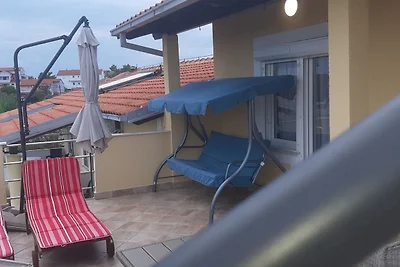 Appartamento a Privlaka con spiaggia sul mare