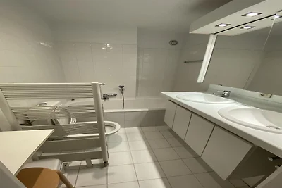 Geräumiges Familienapartment mit Meerblick