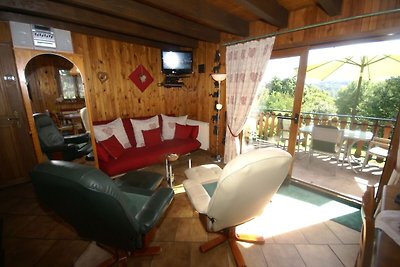 Chalet in Hommert mit Garten