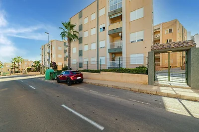 Appartamento a Torrevieja con piscina in...