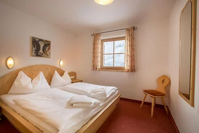 Deluxe chalet with pool in Königsleiten