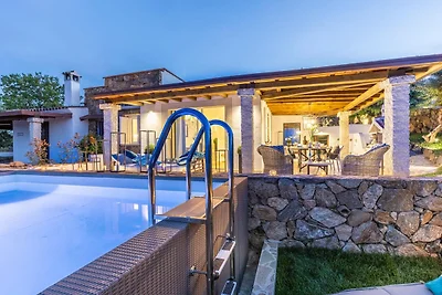 Luxe villa met zwembad op Sardinië