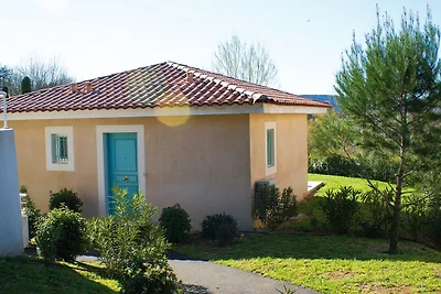 Casa con AC, tra l'interno e il mare