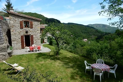 Attraente casa vacanze con splendida vista