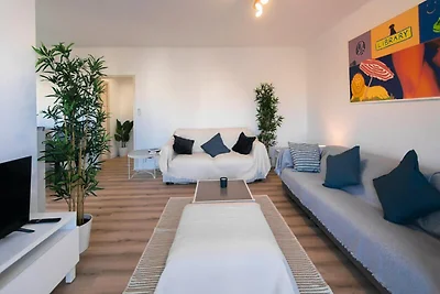 Wohnung in Roses mit Bergblick