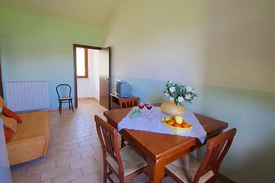 Schönes Ferienhaus in Apecchio mit Pool