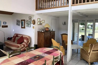 Haus in Médoc in der Nähe von malerischen...