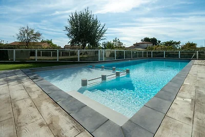 Villa mit 4 Schlafzimmern, Sérignan