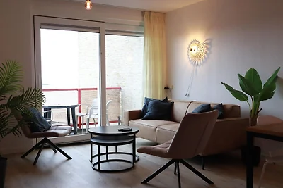 Apartment am Wasser mit Balkon