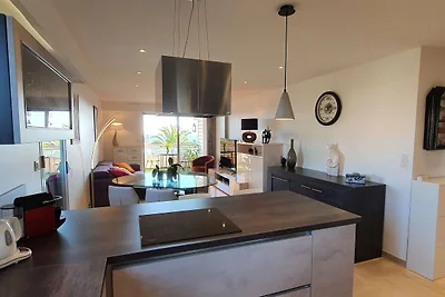 Apartment mit Meerblick mit Gemeinschaftspool